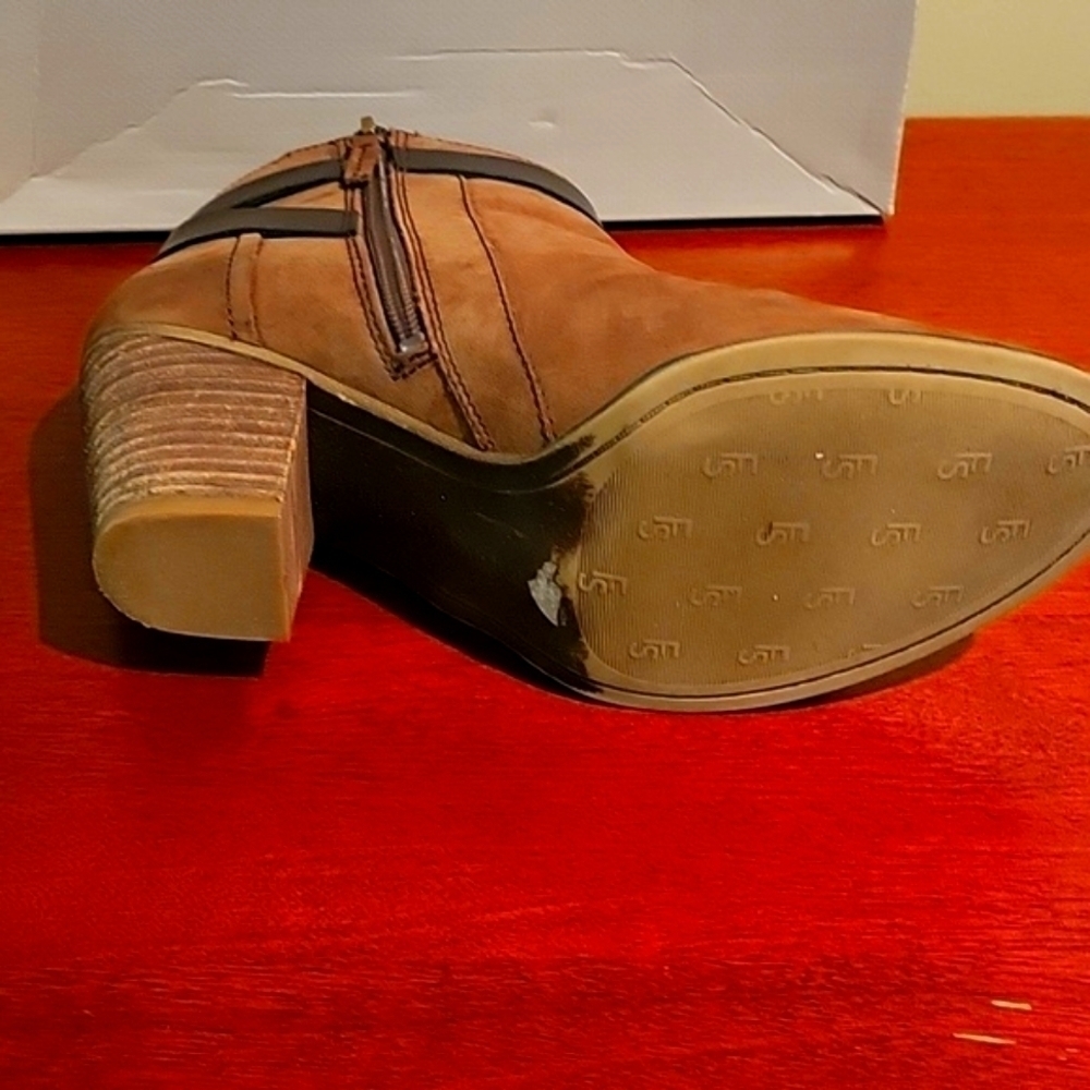 Franco Sarto Dotty Womens Western Ankle Boots Zip Up Faux Suede Brown sz 9.5 - Picture 11 of 11